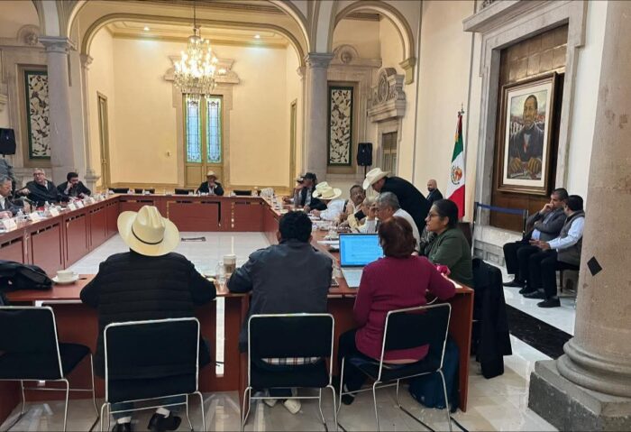 campesinos y transportistas detallan pacto con segob