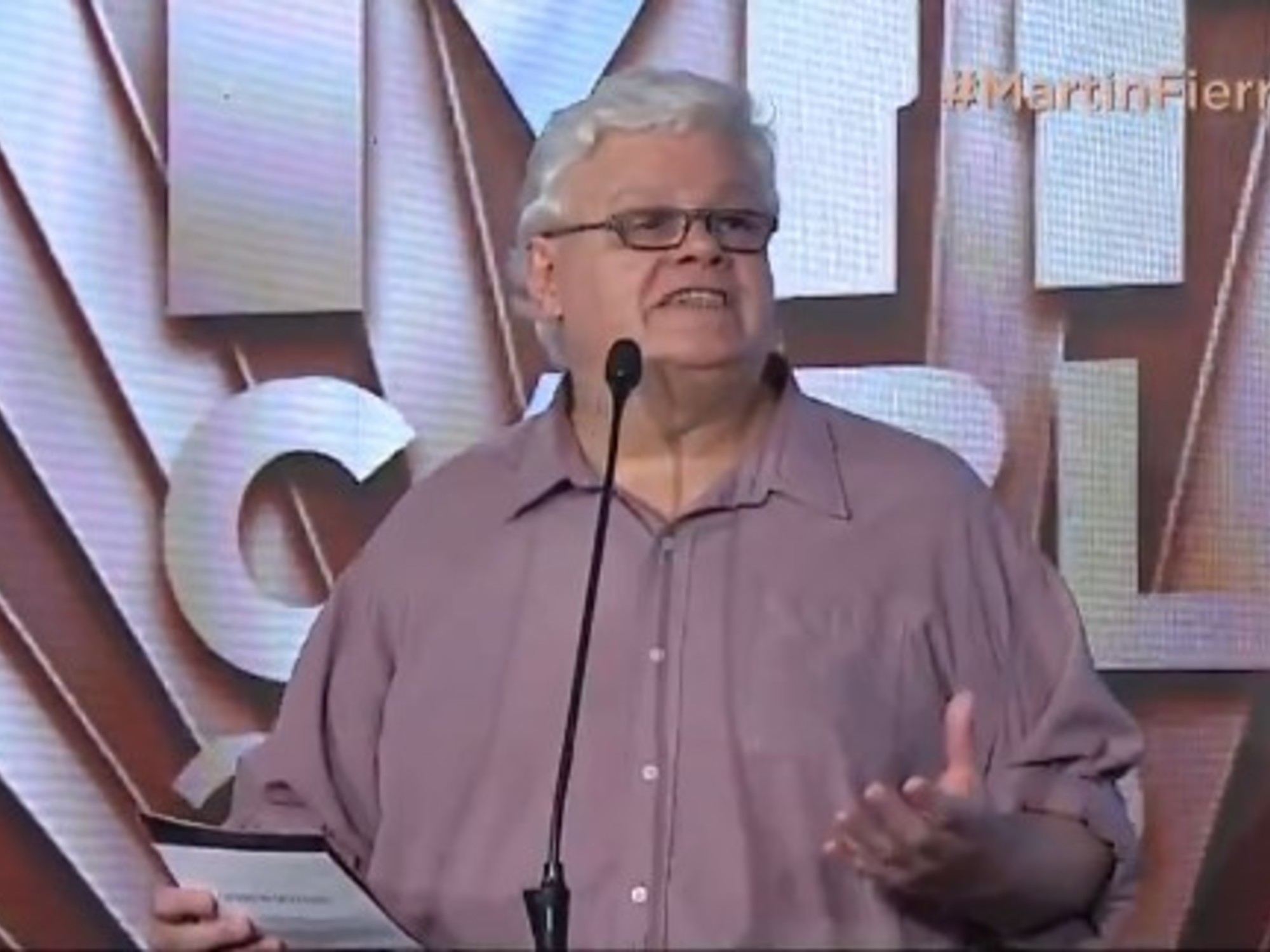 martín fierro de cable: el divertido homenaje a los momentos más virales de la tv, con claudio orellano en el escenario