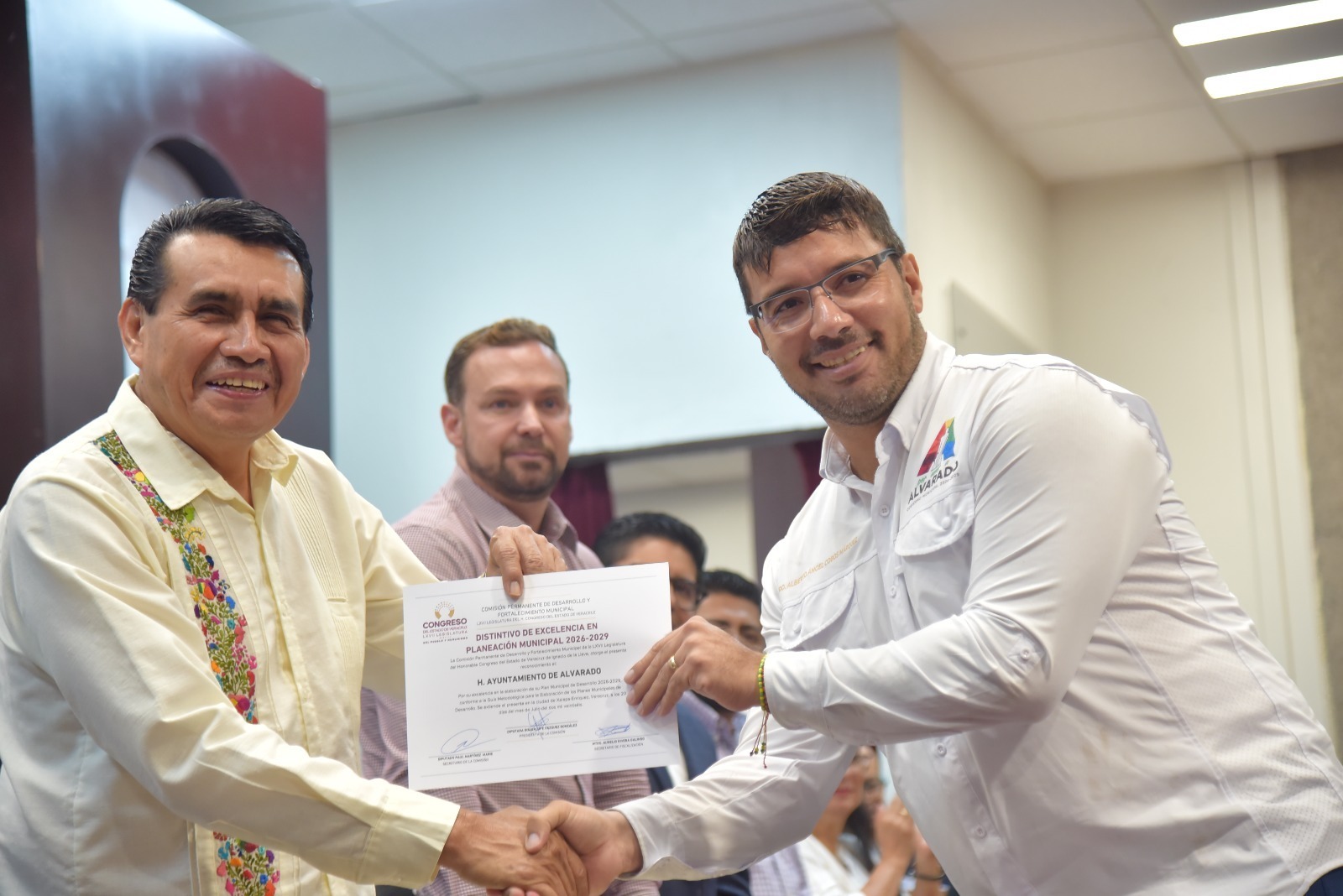 Entrega Congreso 156 Distintivos de Excelencia en Planeación Municipal 2026-2029 - Foto 4