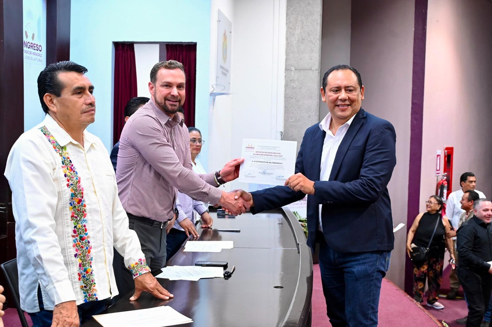 Entrega Congreso 156 Distintivos de Excelencia en Planeación Municipal 2026-2029 - Foto 2