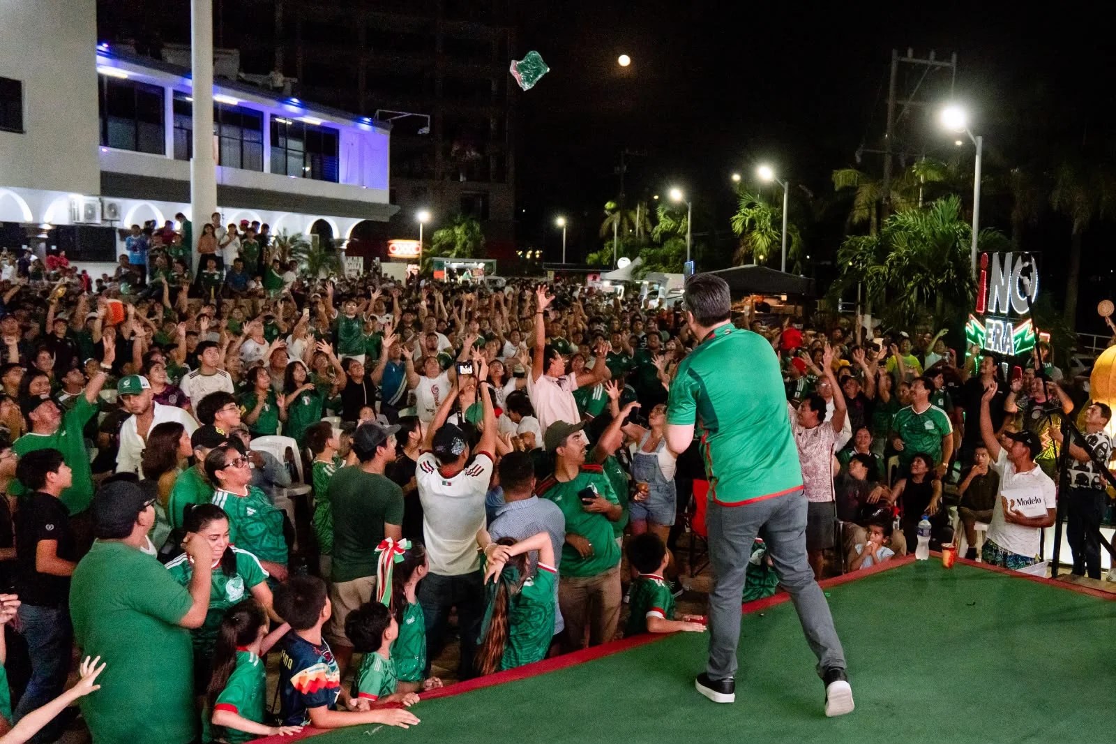 Daniel Cortina reúne a miles de tuxpeños para apoyar a la Selección Mexicana – Foto 6