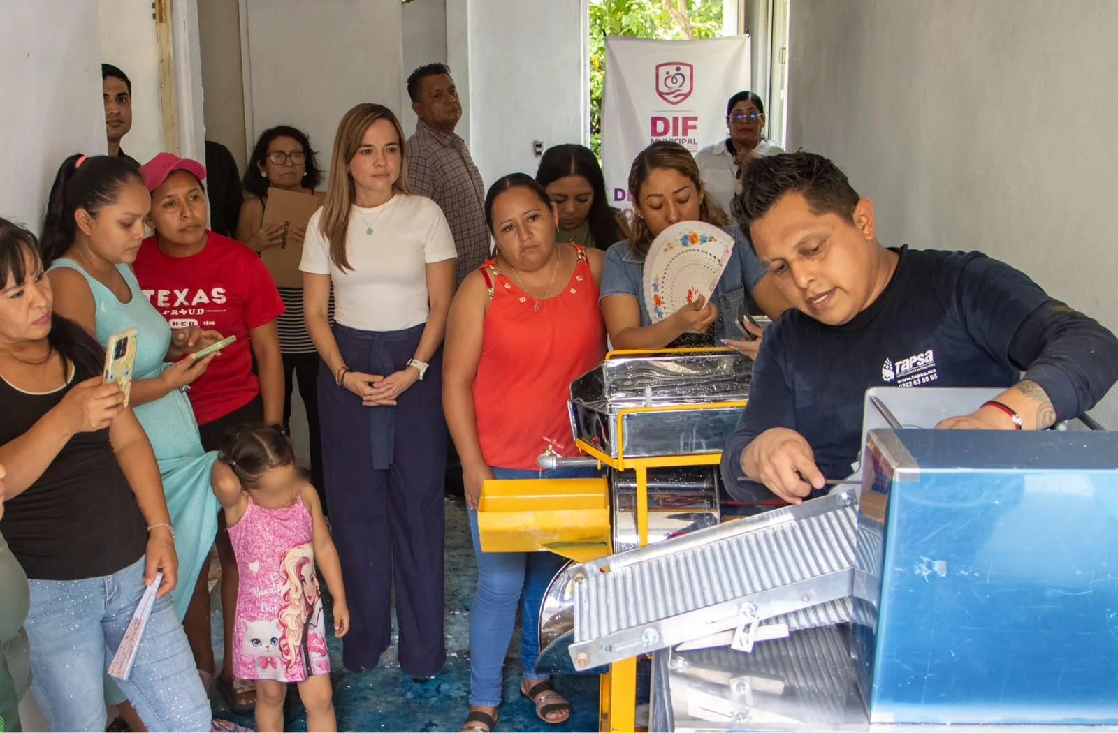 Capacitan a beneficiarias de proyectos productivos del DIF en operación de tortillerías – Foto 2