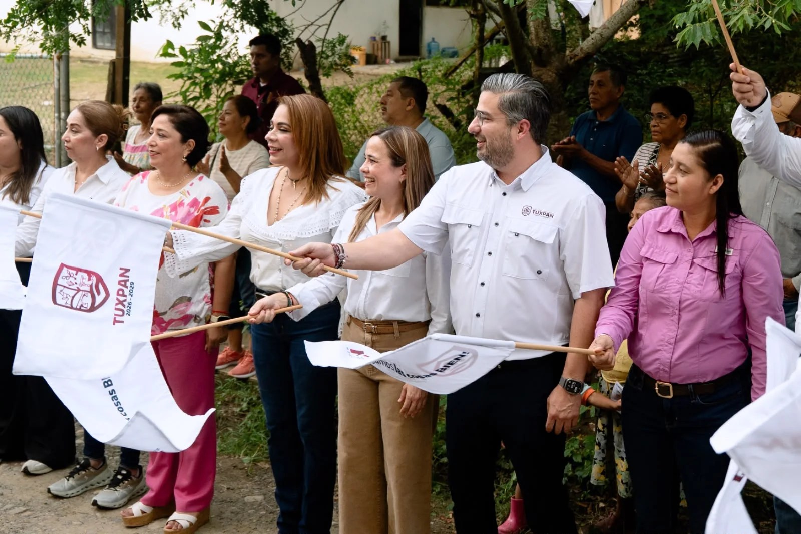 Gobierno de Tuxpan da banderazo de inicio a la primera de 46 obras programadas para este año – Foto 2