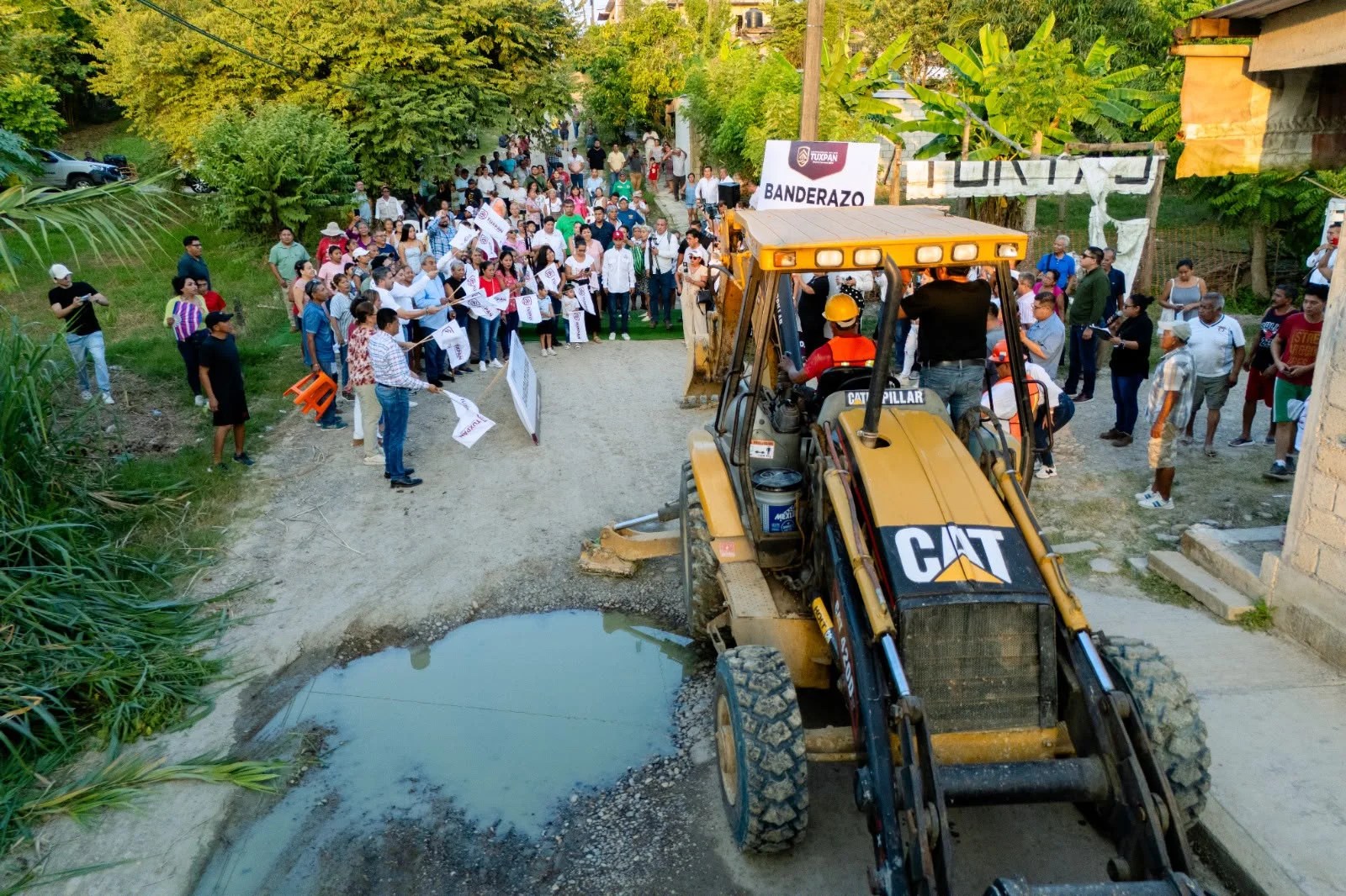 Inicia nueva obra de pavimentación en Alto Lucero – Foto 6