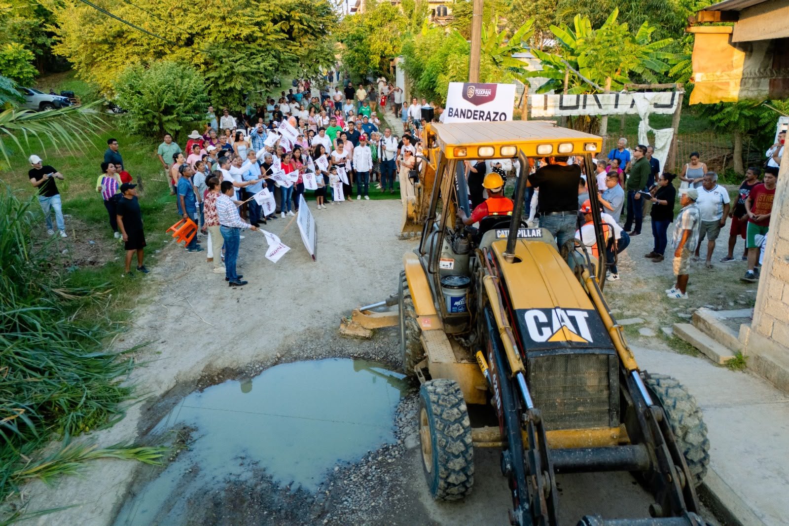 Inicia nueva obra de pavimentación en Alto Lucero