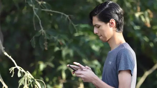 CRT extiende hasta diciembre el registro de líneas móviles: