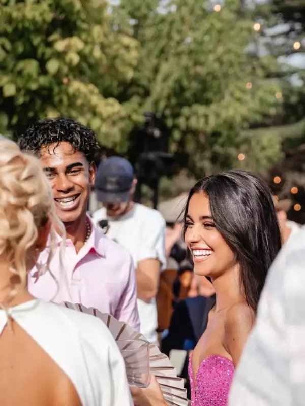 Inés García y Lamine Yamal derrochan amor en fiesta por sus