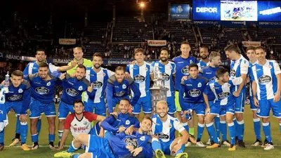 Cucurella en el Real
