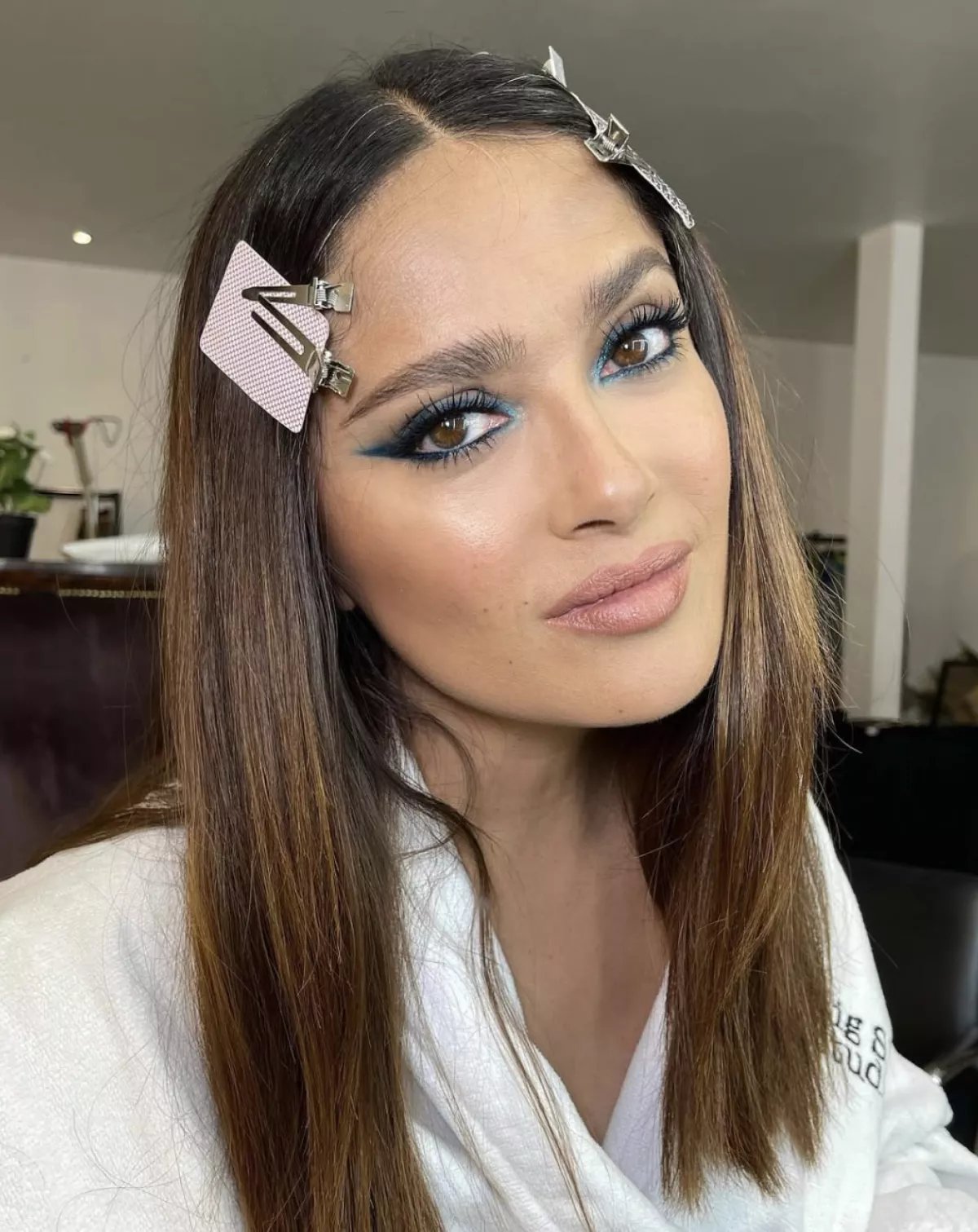 Adiós al maquillaje minimalista: la belleza se vuelve expres