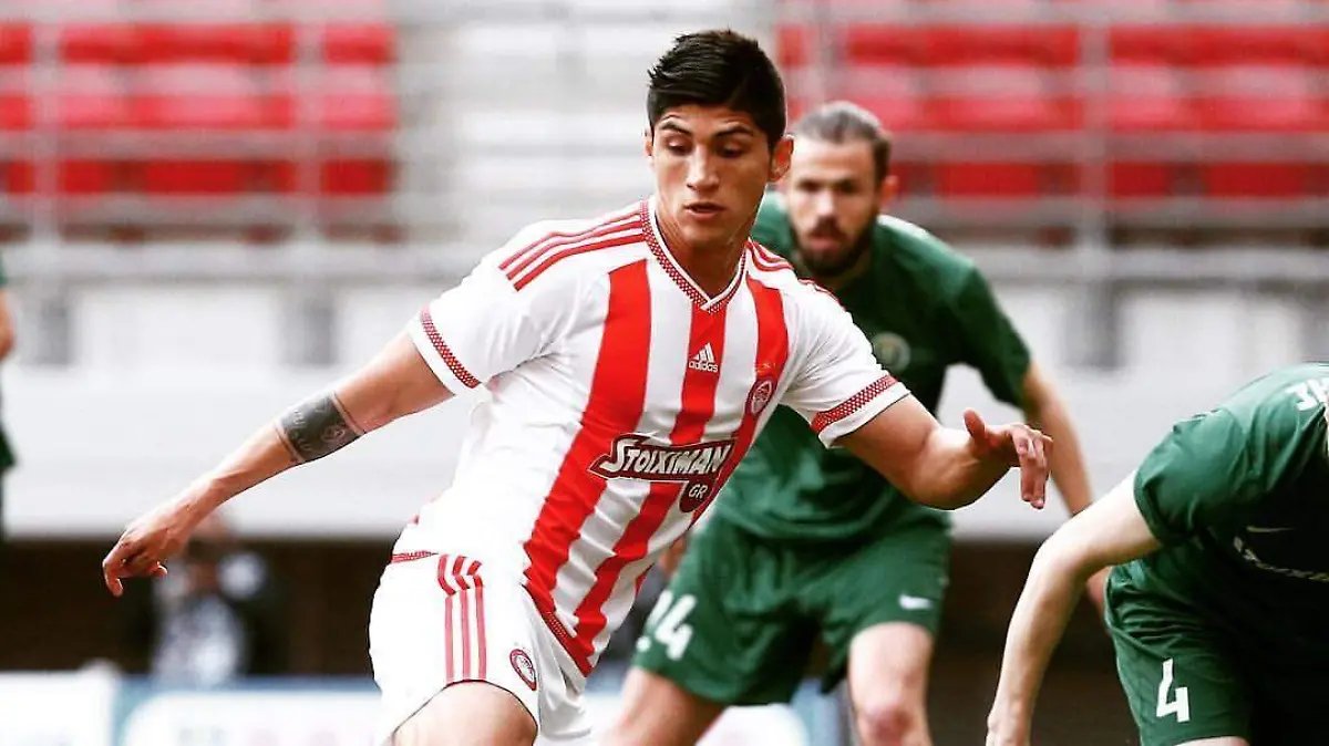 **Título:** Suzuki Zion hace historia: el portero japonés má
