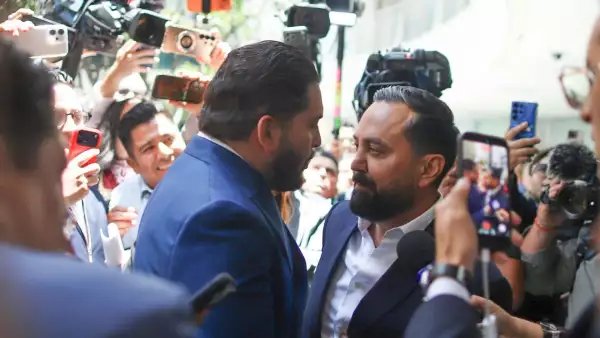 Detenido excolaborador de Alito Moreno