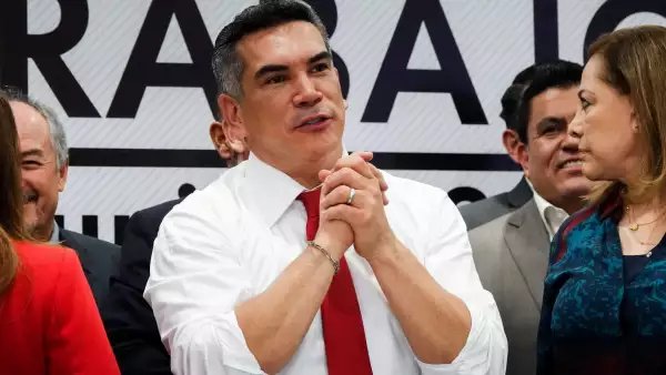 Detenido excolaborador de Alito Moreno