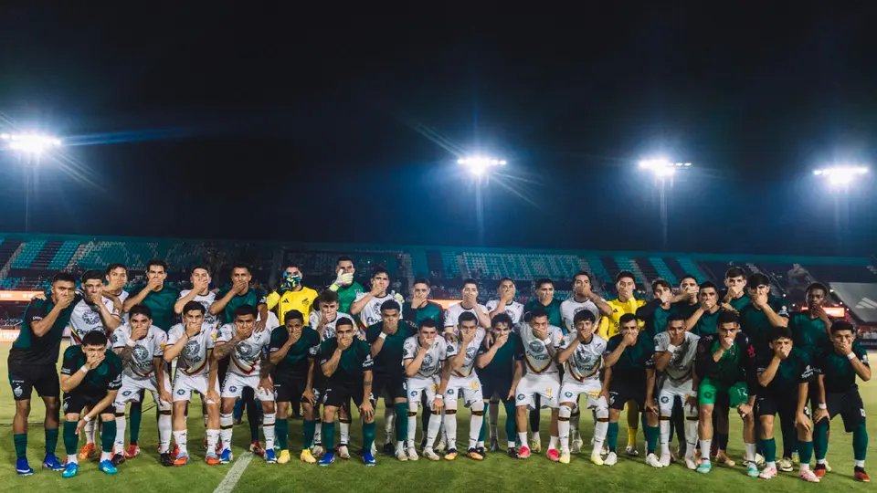 Furia en el Azteca