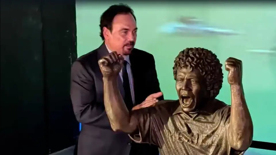 Hugo Sánchez agradece a Martinoli por incluirlo entre los me