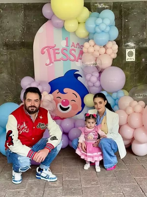 Derbez y Tessa