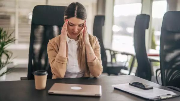 Trabajo sin fin: 16% más reuniones tras las 8 de la noche