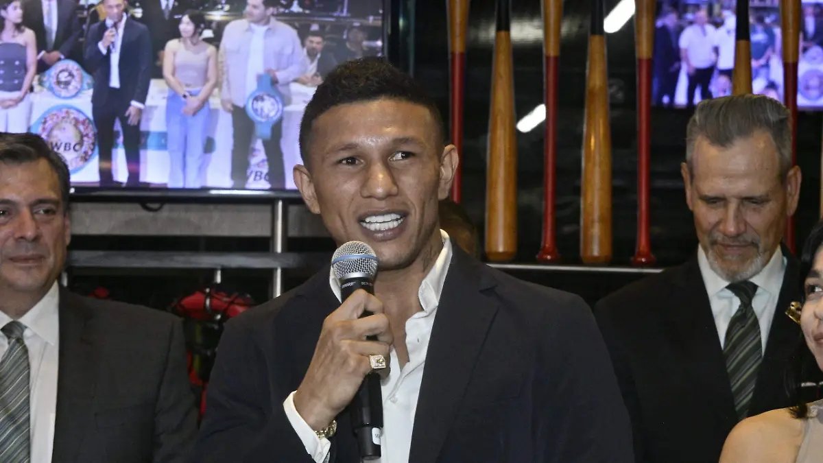 Con esa lección guardada y el respaldo del equipo de Canelo,