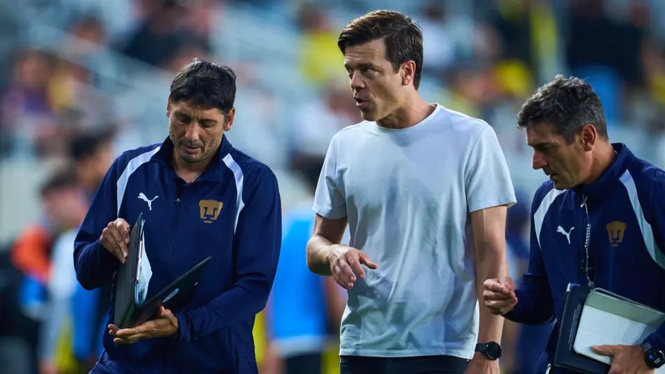 Pumas analiza opciones en el mercado por la lesión de Córdov