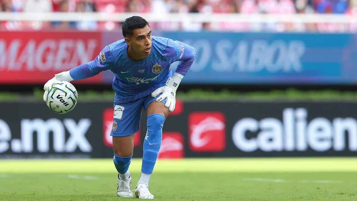 Cuerpo: El Real Madrid no cierra el mercado de fichajes y ya