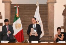 Carlos Soto durante su Segundo Informe de Gobierno