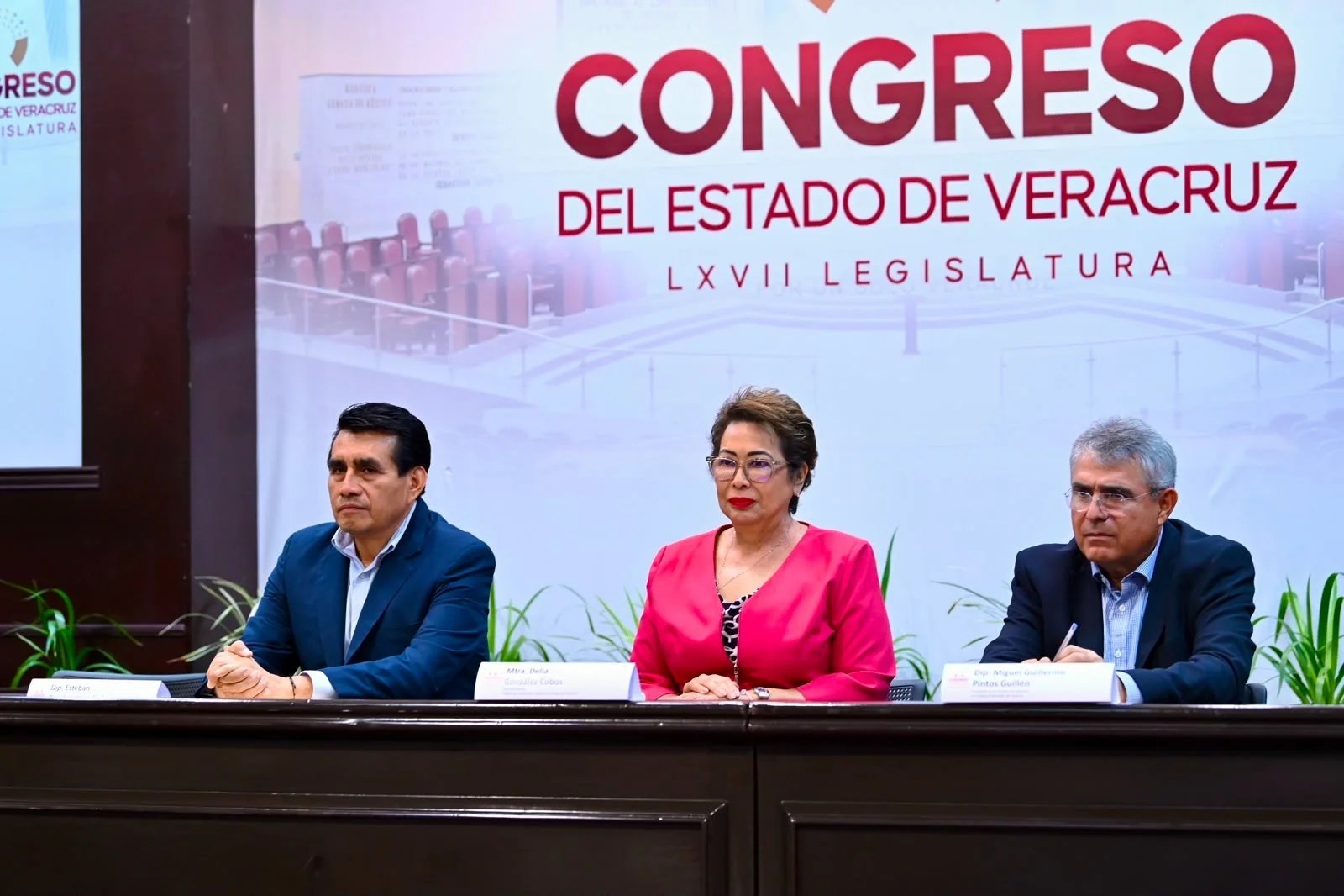 Capacita Congreso a ayuntamientos para el ejercicio fiscal 2027