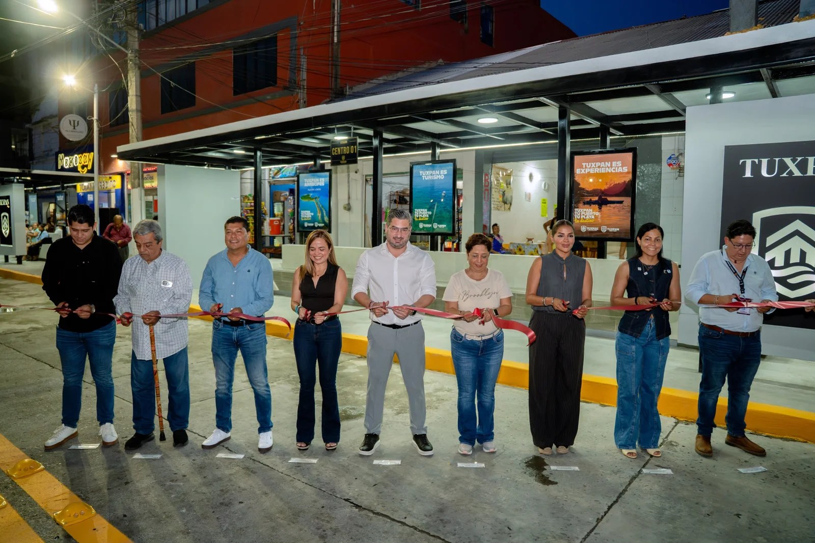 Ayuntamiento de Tuxpan inaugura nuevas paradas de autobuses Centro 01 y Centro 02