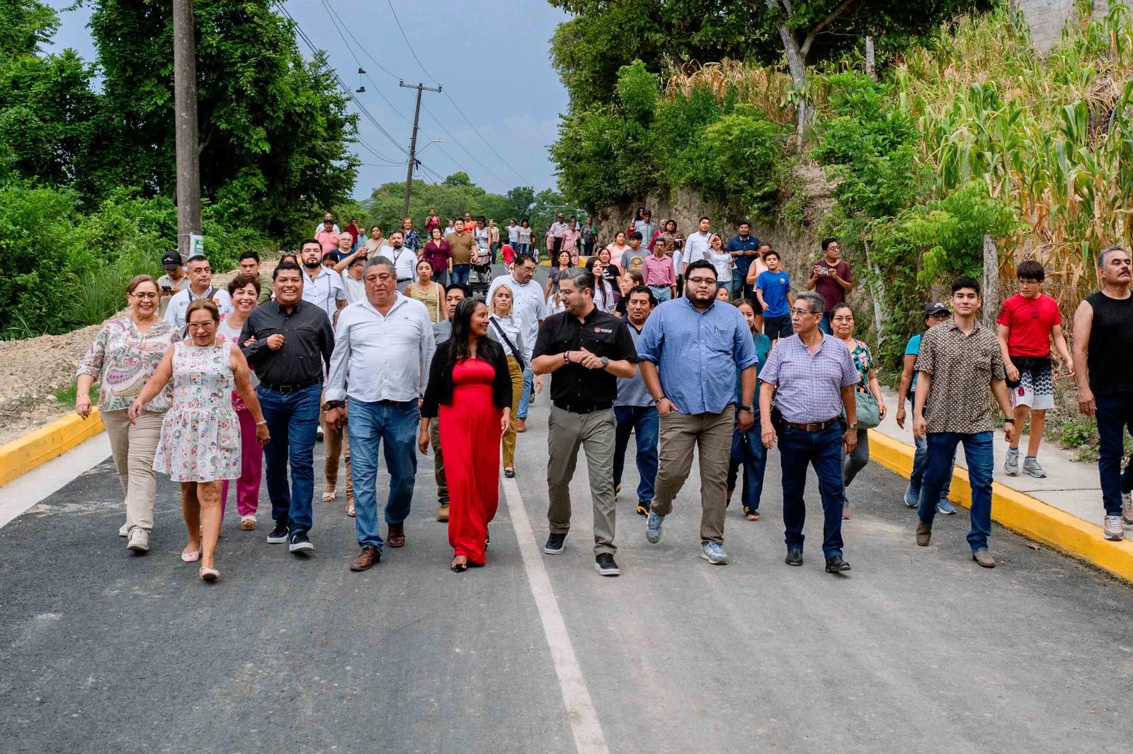 Ayuntamiento inaugura histórica pavimentación que conecta a Los Mangos y Niños Héroes en Alto Lucero