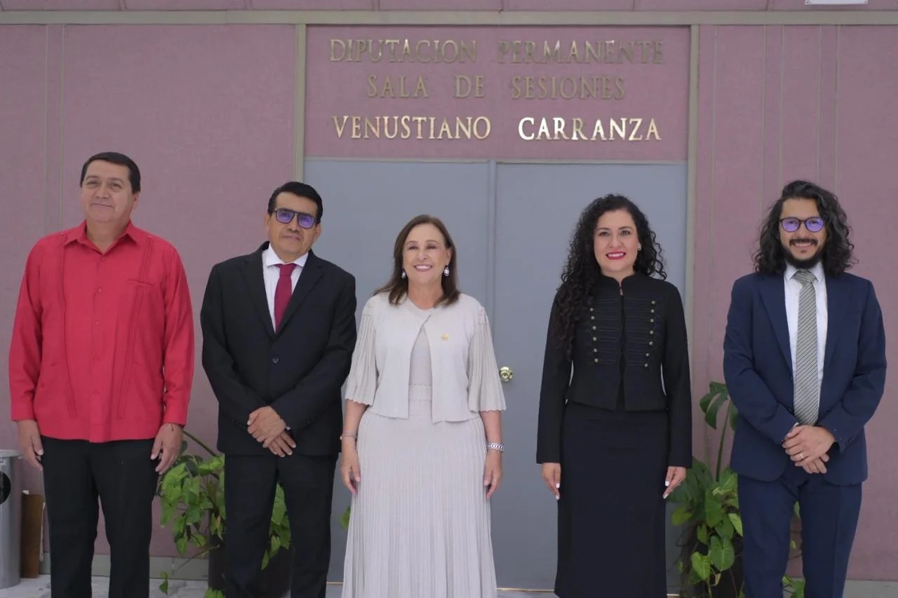 Condecora Congreso del Estado a Gloria Sánchez con la Medalla “Heberto Castillo”