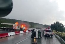 Grúa envuelta en llamas tras chocar en la autopista Arco Norte, a la altura de Ajoloapan