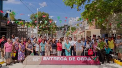 La alcaldesa Ada Rodríguez inaugura la calle Escarcha en la colonia Agustín Lara, Poza Rica