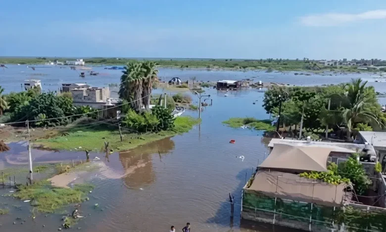 Vista aérea de la comunidad de Yameto, en Navolato, Sinaloa, inundada por los efectos del huracán Polo