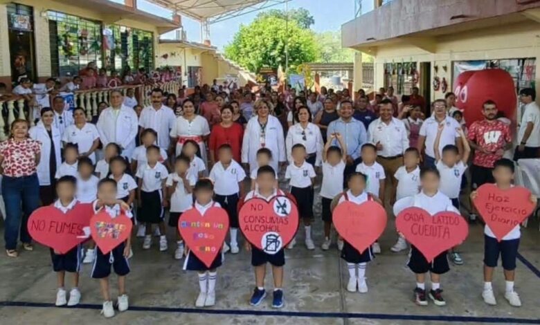 Pláticas del Día Mundial del Corazón en la primaria Francisco Javier Mina de Papantla