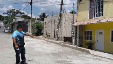 Personal de Desarrollo Urbano y Medio Ambiente de Papantla en recorrido del programa Recuperación de la vía pública