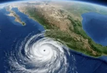Imagen satelital del huracán Polo frente a las costas de Baja California Sur