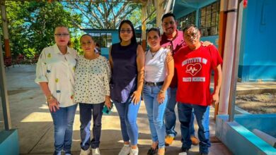 Donación de tinaco del Ayuntamiento de Cerro Azul a la escuela primaria Melchor Ocampo