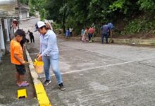 Faena de limpieza en la zona habitacional Manantiales, Papantla