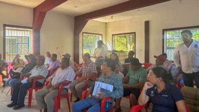 Productores y autoridades reunidos en la Agencia Municipal de Morgadal parte alta, Papantla