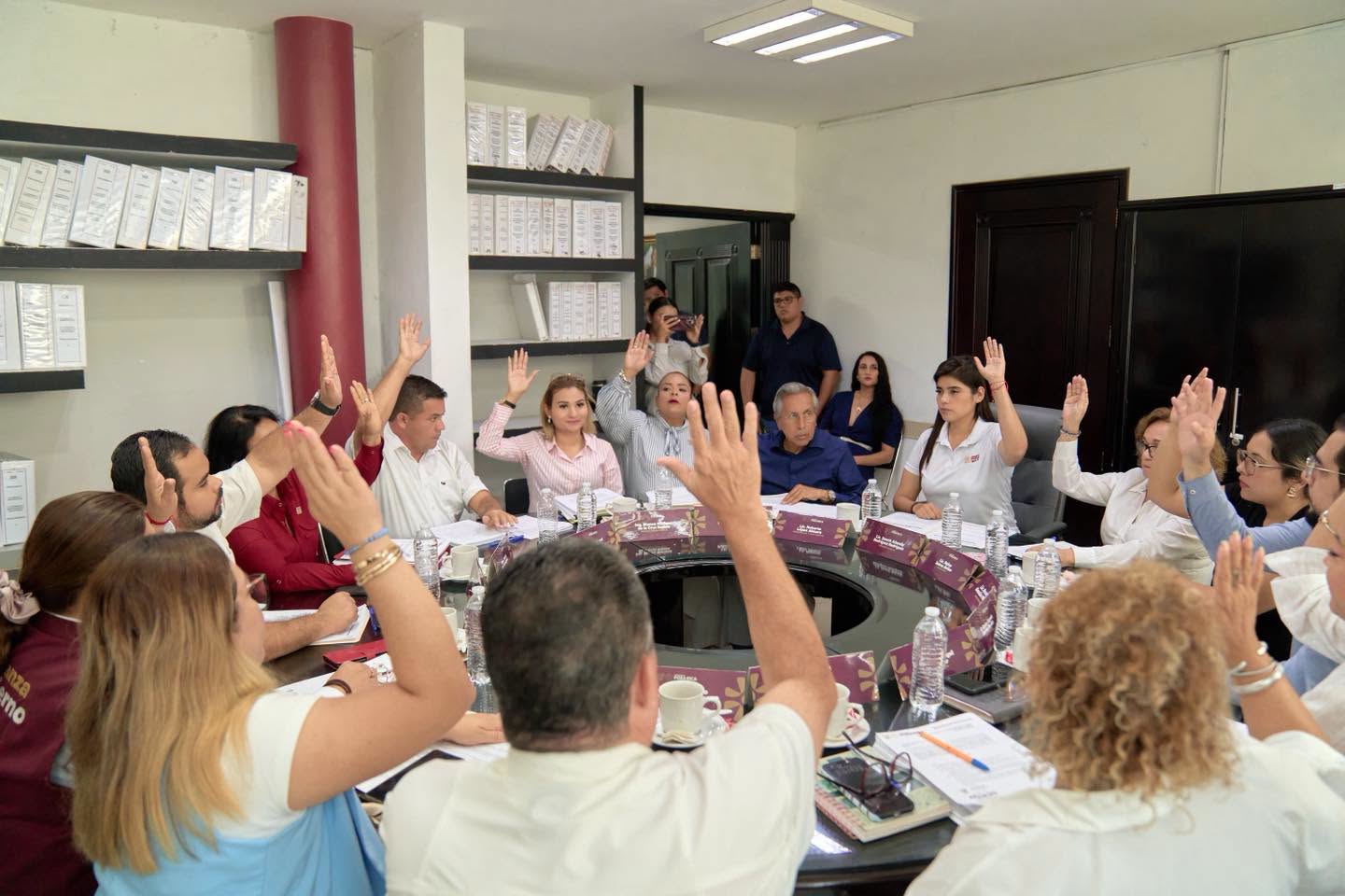 Sesión de Cabildo de Poza Rica donde se aprobó por unanimidad la Ventanilla Única