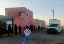 Personal de la FGR frente al Rancho Izaguirre en Teuchitlán, Jalisco