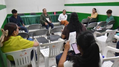 Reunion de trabajo con directoras y directores de instituciones educativas de Tamiahua para coordinar las actividades de Dia de Muertos