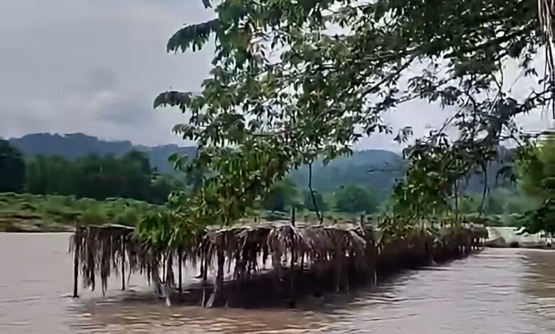 Río Cazones desbordado en Zacate Colorado, Tihuatlán