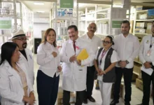 La gobernadora Rocío Nahle supervisa la farmacia del Hospital General Dr. Emilio Alcázar, en Tuxpan