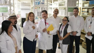La gobernadora Rocío Nahle supervisa la farmacia del Hospital General Dr. Emilio Alcázar, en Tuxpan