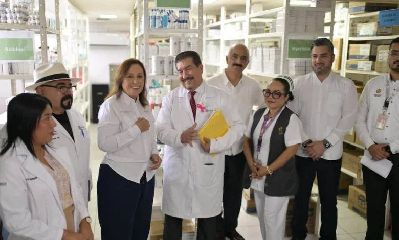 La gobernadora Rocío Nahle supervisa la farmacia del Hospital General Dr. Emilio Alcázar, en Tuxpan